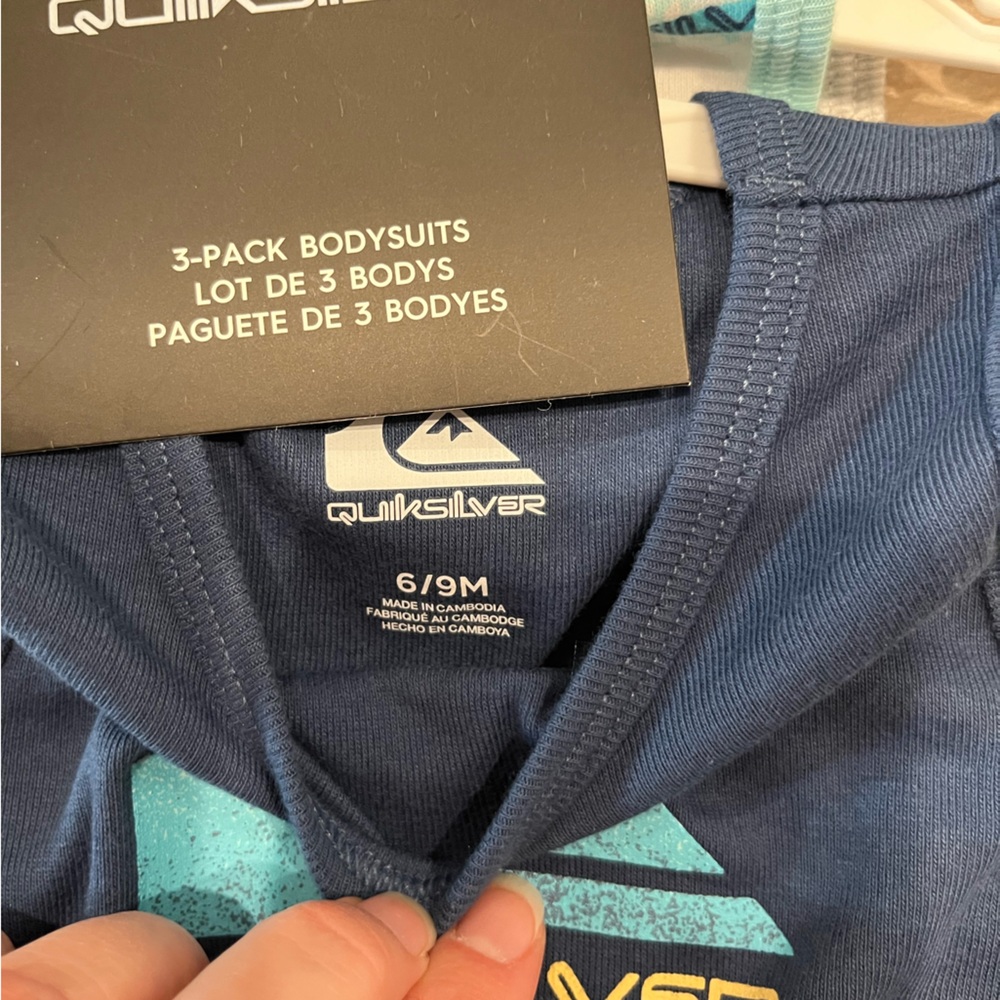 Quiksilver 3-Pack Bodysuits - Blue, Gray, Aqua Size 6-9 Months - Picture 6 of 7
